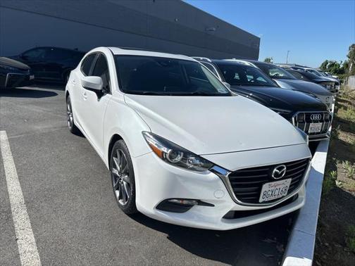 2018 Mazda Mazda3 Touring