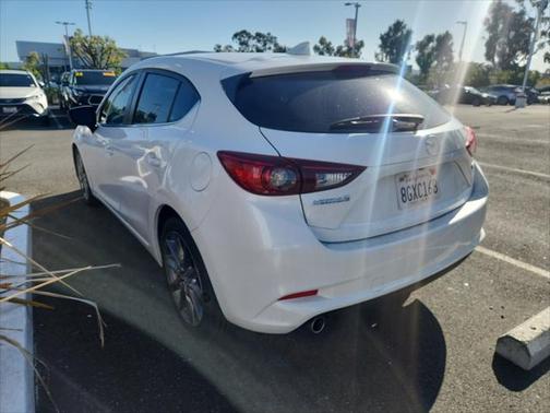 2018 Mazda Mazda3 Touring
