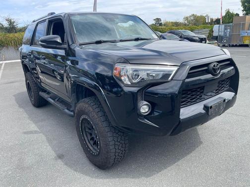 Midnight Black Metallic 2021 Toyota 4Runner SR5 Premium