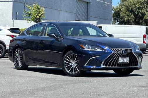 2024 Lexus ES 300h Base
