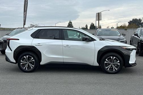 2023 Toyota bZ4X XLE