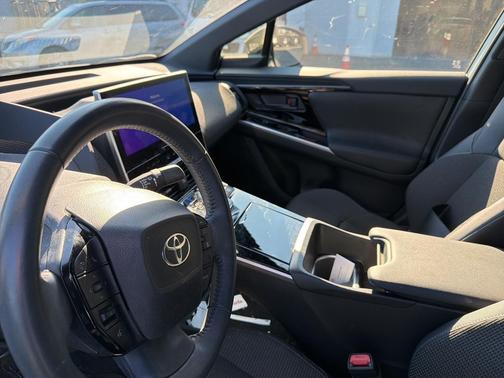 2023 Toyota bZ4X XLE