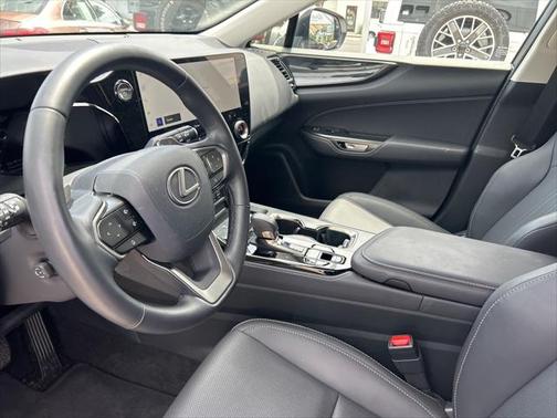 2025 Lexus NX 350h Premium