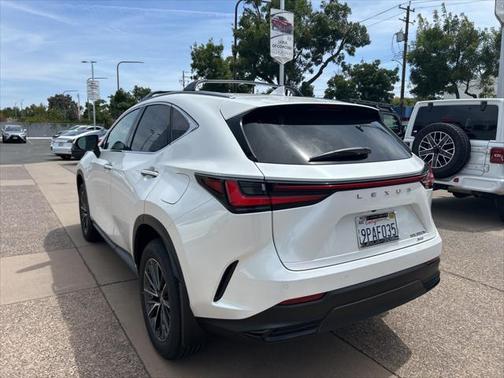 2025 Lexus NX 350h Premium