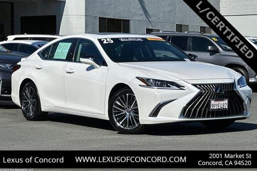 2025 Lexus ES 300h Base