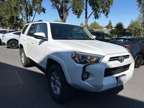 2022 Toyota 4Runner SR5
