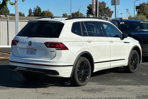 2022 Volkswagen Tiguan 2.0T SE R-Line Black 4MOTION