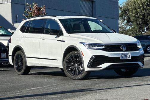 2022 Volkswagen Tiguan 2.0T SE R-Line Black 4MOTION