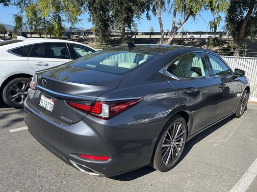 2024 Lexus ES 350 Base