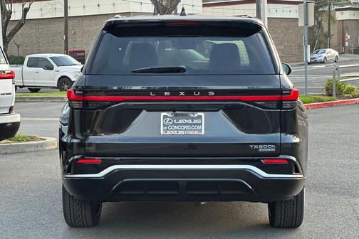 2026 Lexus TX 500h 