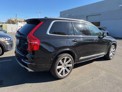 2017 Volvo XC90 Hybrid T8 Inscription