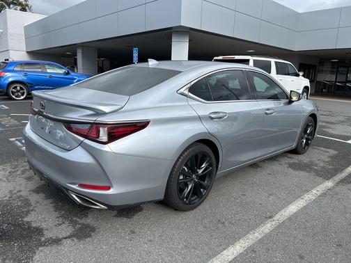 2022 Lexus ES 350 F Sport