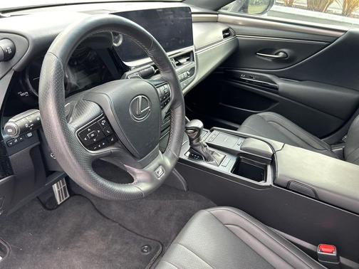 2022 Lexus ES 350 F Sport