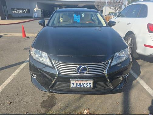 2015 Lexus ES 300h Base