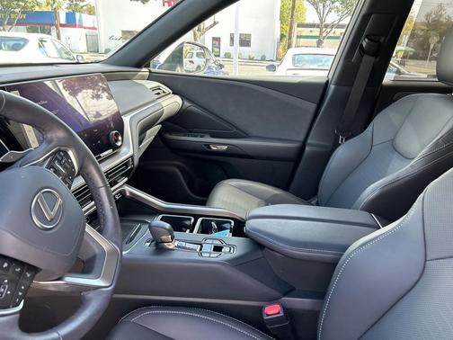 2024 Lexus TX 350 Premium