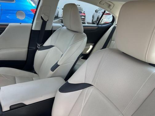 2023 Lexus ES 350 Luxury