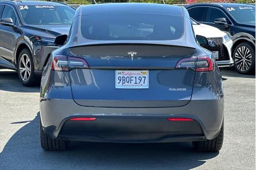 2022 Tesla Model Y Performance Dual Motor All-Wheel Drive