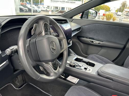2023 Lexus RZ 450e Luxury