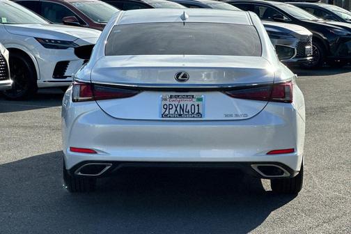 2023 Lexus ES 350 Base