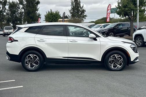 2023 Kia Sportage LX