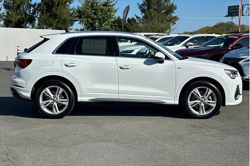 2019 Audi Q3 2.0T S line Premium Plus