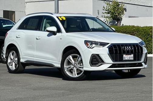 2019 Audi Q3 2.0T S line Premium Plus