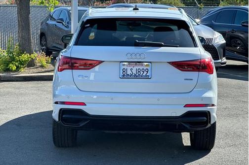 2019 Audi Q3 2.0T S line Premium Plus