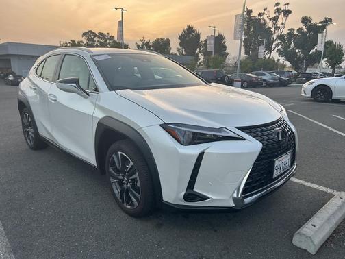 2024 Lexus UX 250h Base