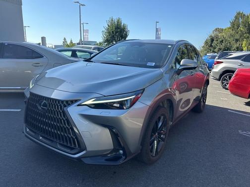 2024 Lexus NX 450h+ Luxury