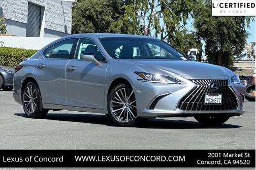 2023 Lexus ES 300h Base