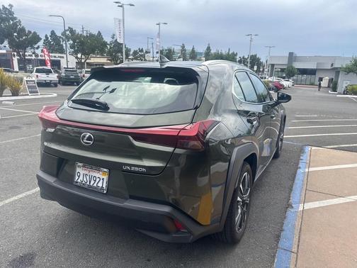 2024 Lexus UX 250h Base