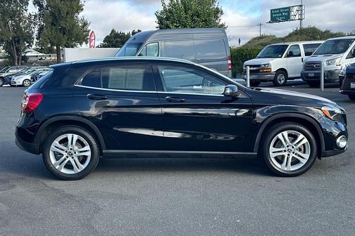 2018 Mercedes-Benz GLA 250 Base