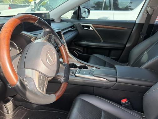 2022 Lexus RX 350L Base