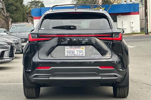 2025 Lexus NX 350h Premium