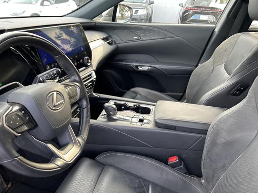 2024 Lexus ES 250 Base