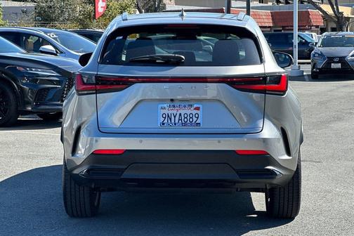 2025 Lexus NX 450h+ Luxury