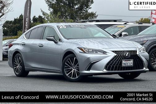 2025 Lexus ES 300h Base