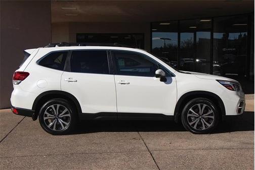 Photo 4 of 21 of 2019 Subaru Forester Limited
