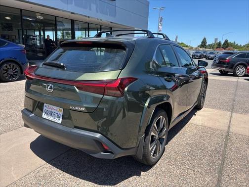 2025 Lexus UX 300h Premium
