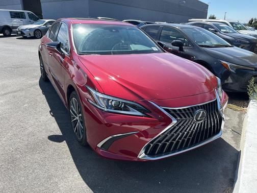 2023 Lexus ES 300h Base