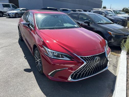 2023 Lexus ES 300h Base