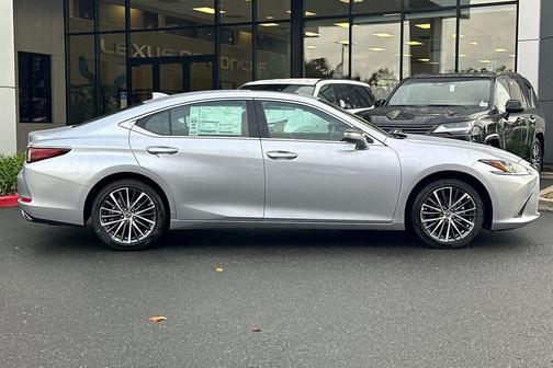 2025 Lexus ES 350 Base