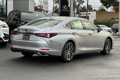 2025 Lexus ES 350 Base