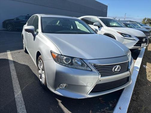 2013 Lexus ES 300h Base