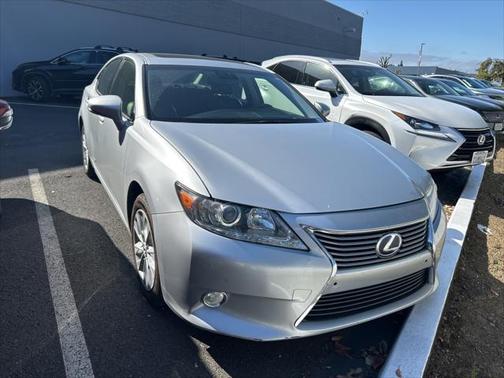 2013 Lexus ES 300h Base