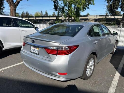 2013 Lexus ES 300h Base