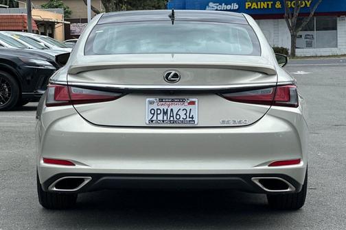 2025 Lexus ES 350 Ultra Luxury