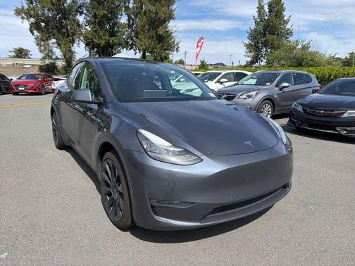 2021 Tesla Model Y Long Range Dual Motor All-Wheel Drive