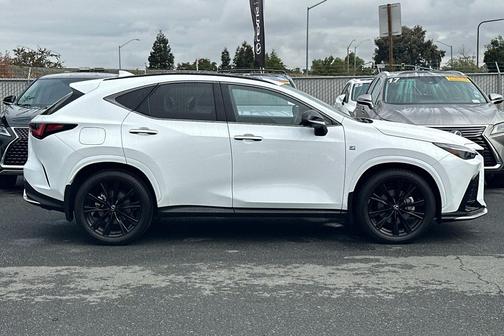 2024 Lexus NX 450h+ F SPORT Handling