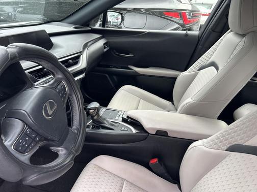 2022 Lexus UX 250h Base